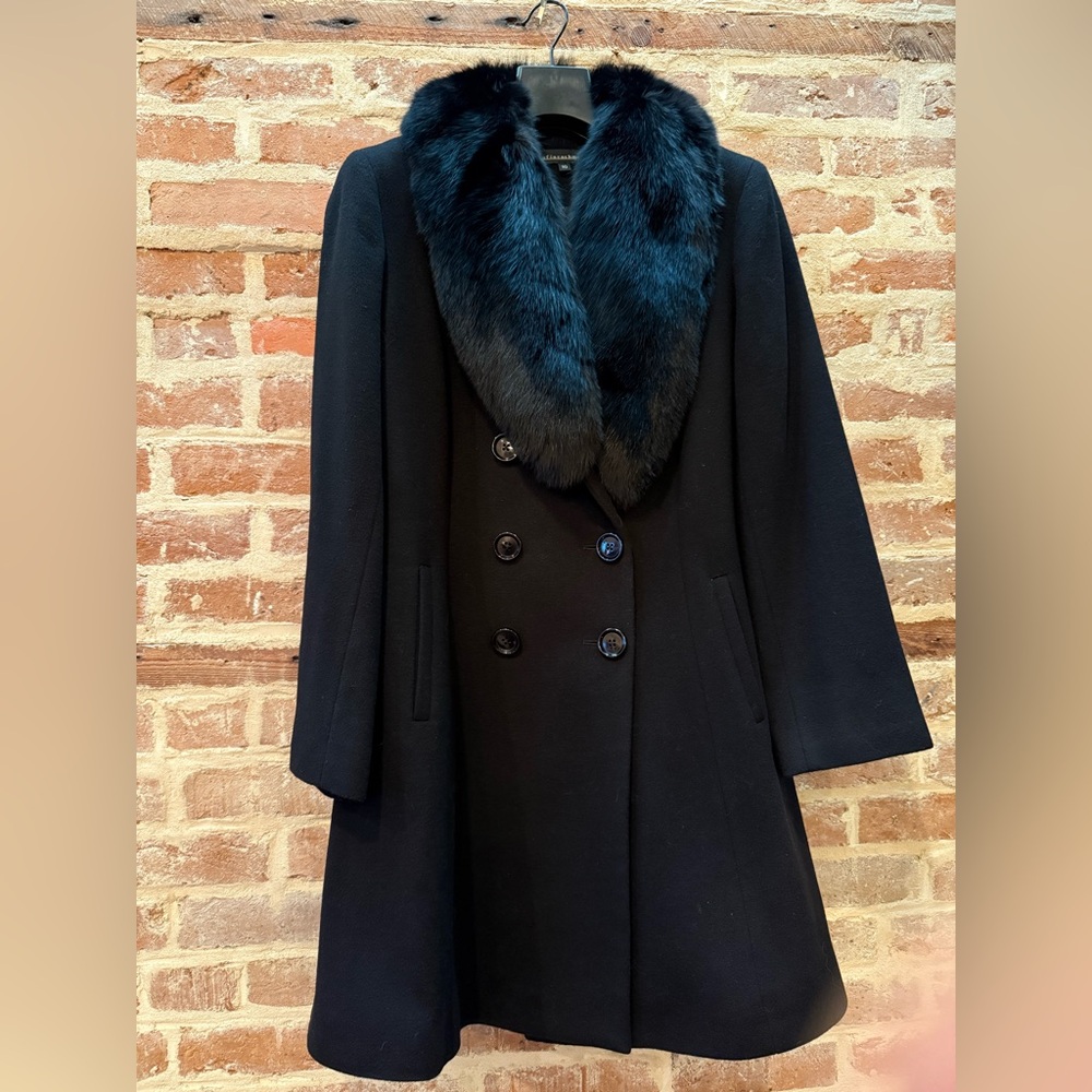 Wool & cashmere winter coat with fox fur trim